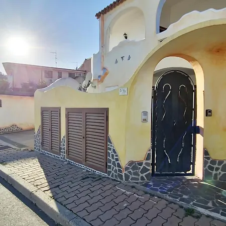Le Melodie - Con Spazi Esterni Privati A Sos Alinos Appartement